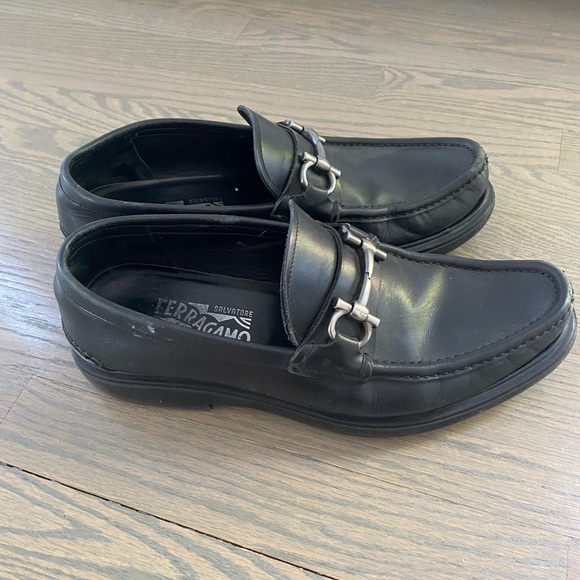 Ferragamo - Picture 3 of 5